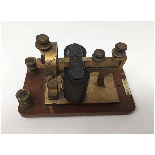 Vintage L.E. Knott Apparatus CO Scientific Telegraph Sounder - Image 4