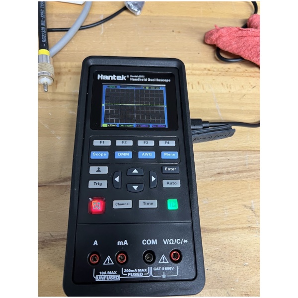 Hantek 2D72 70 MHz Handheld Oscilloscope with Digital Multimeter - Image 2