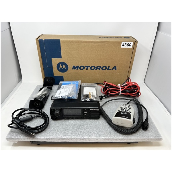 Motorola XPR5550e Digital VHF/UHF