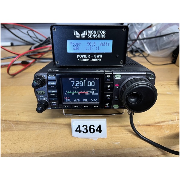 Icom IC-7000 - Image 2