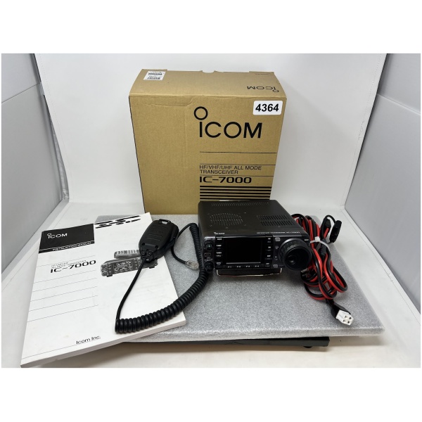 Icom IC-7000 - Image 8