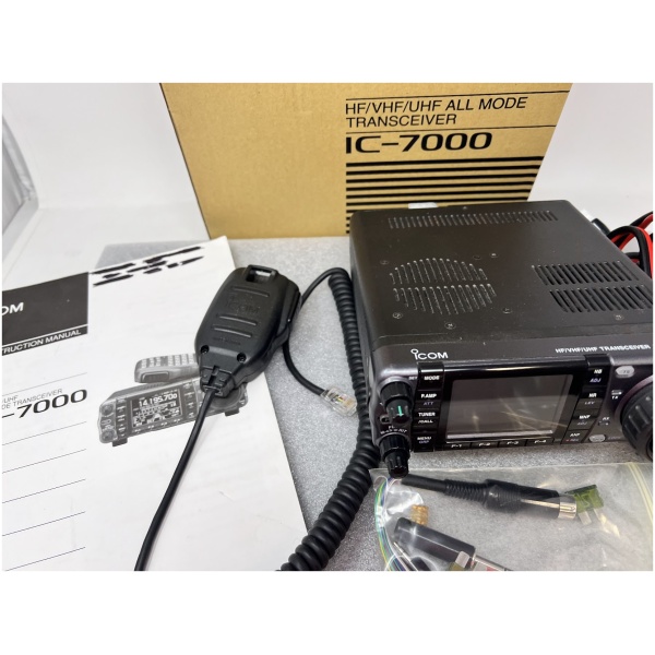 Icom IC-7000 - Image 9