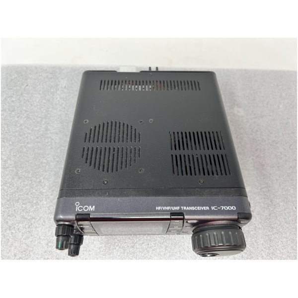 Icom IC-7000 - Image 12