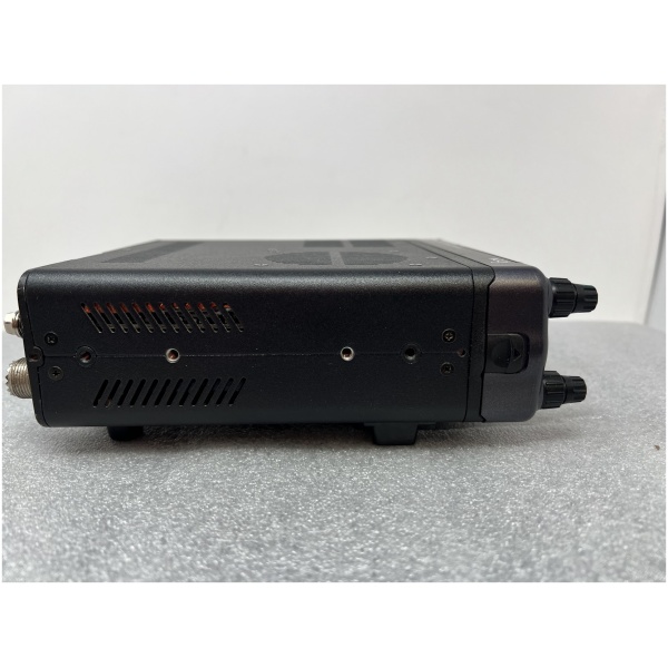 Icom IC-7000 - Image 13