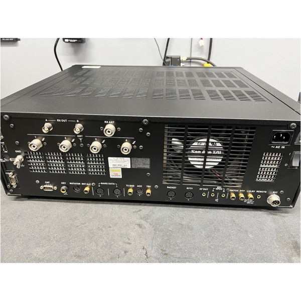 Yaesu FTDX9000D HF/50MHz Transceiver with SP-9000 Speaker - Image 16