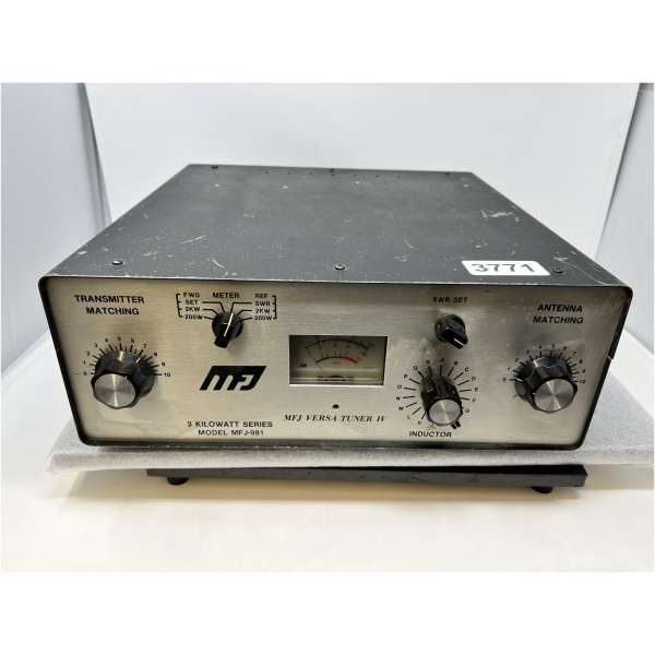 MFJ-981  Versa Tuner IV