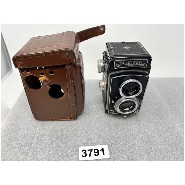 Vintage Rolleicord DBP 1327434 DBGM Twin Lens Camera Franke & Heidecke Germany